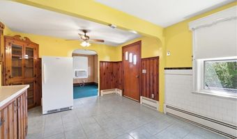 15 Rhodes Ave, East Providence, RI 02915