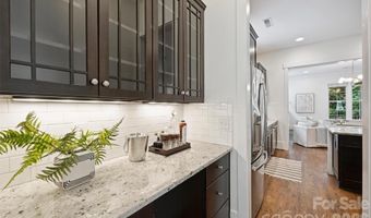 1435 Tippah Park Ct, Charlotte, NC 28205