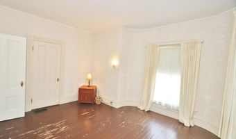 2 W Broadway, Bangor, ME 04401