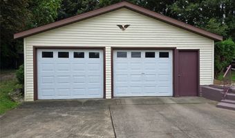 86 S MAIN St, Albion, PA 16401