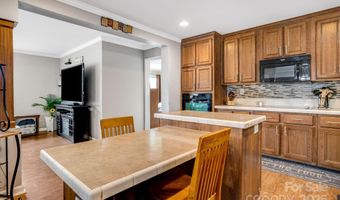 14 Phoenix Cir, Alexander, NC 28701
