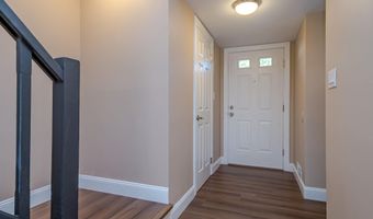 255 Garth Ct, Old Bridge, NJ 08857