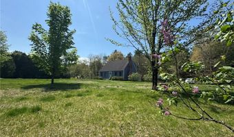 1 Gilman Rd, Hopkinton, RI 02832