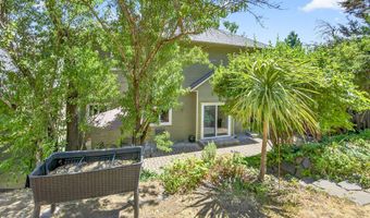 185 Almond St, Ashland, OR 97520
