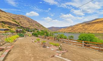 31018 Snake River Rd, Asotin, WA 99402