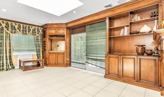 83 The Dell, Albertson, NY 11507