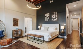 122 College St #301, Asheville, NC 28801