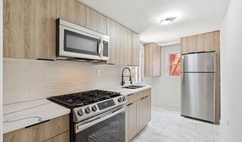 7 E OXFORD St, Philadelphia, PA 19125