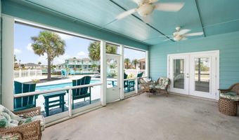 1074 S BAY St, Aransas Pass, TX 78336