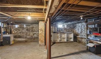 20 Mount Pleasant View Ave, Cumberland, RI 02864