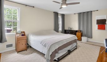 5703 CROMWELL Dr, Bethesda, MD 20816