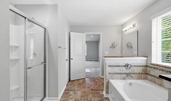 8110 Eskerban Dr, Avon, IN 46123