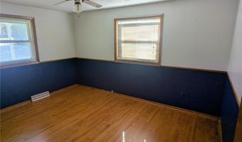 1608 Plainview Ln, Albert Lea, MN 56007