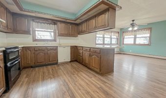 467 Rohr St, Arnolds Park, IA 51331