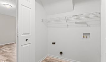 7358 Glendale Dr, Avon, IN 46123
