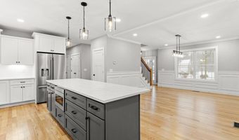 91 Raymond Rd, Auburn, NH 03032