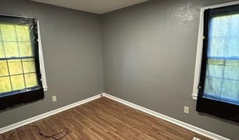 93 Morningside Dr, Albany, GA 31705