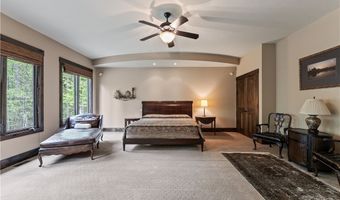 805 Cascades Dr, Aurora, OH 44202