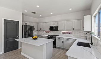 199 E Placita Lago Del Mago, Sahuarita, AZ 85629