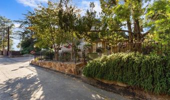 720 Sky Mountain Ln, Alpine, CA 91901