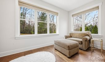 2 Lifestyle Ct, Arden, NC 28704