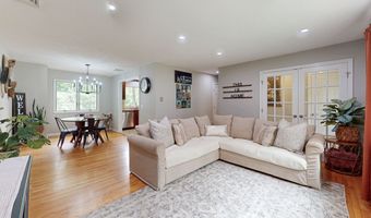 13 Birch Rd, Danbury, CT 06811