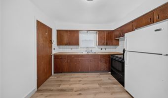 1095 Saint Michaels Ave, Akron, OH 44320