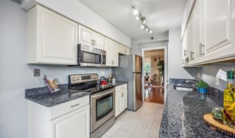 5800 NICHOLSON Ln 1-908, Rockville, MD 20852