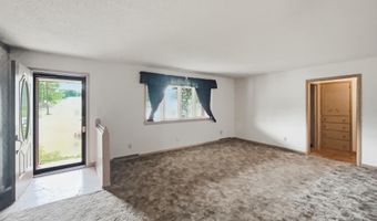 203 E College St, Ash Grove, MO 65604