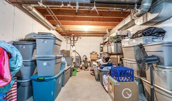 8 Westover Ct, Madison, WI 53719