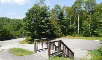 560 Broad St, Auburn, ME 04210