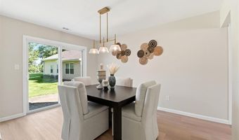 1419 Tahoe Valley Ct, Ballwin, MO 63021