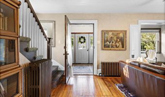 140 Leonardville Rd, Belford, NJ 07718