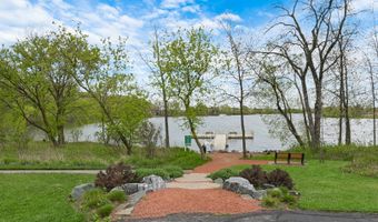 1015 Timber Lake Dr, Antioch, IL 60002