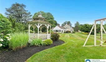 2458 Riverbend Rd, Allentown, PA 18103