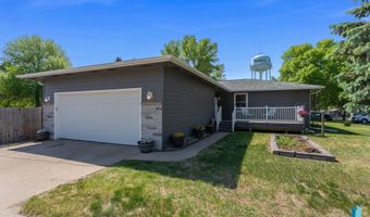 108 N Maple Ave, Brandon, SD 57005