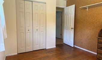 5203 Black Oak Rd, Alton, IL 62002