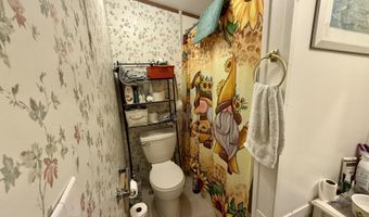 650 Clairmont Dr, Altoona, PA 16601