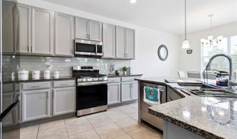 5653 DEL CORONADO Dr, Apollo Beach, FL 33572