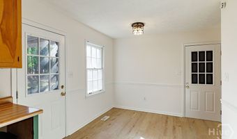 135 Longbranch Ct, Athens, GA 30605
