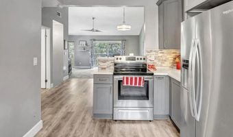7700 Parkway Dr 17, La Mesa, CA 91942