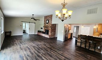 861 Oak Crst, Baxter Springs, KS 66713
