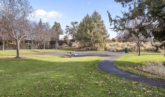 20745 NE Comet Ln, Bend, OR 97701