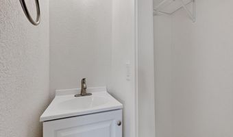 116 STANFORD Dr SE, Albuquerque, NM 87106