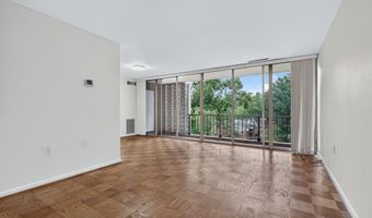 7753 PATRIOT Dr 54, Annandale, VA 22003