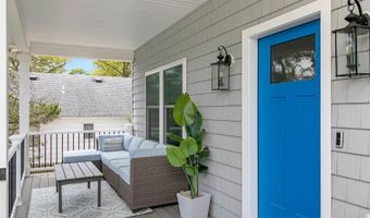 516 Club Dr, Bay Head, NJ 08742