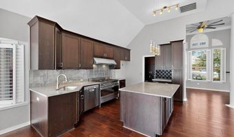 4049 Heron Cove Ln, The Colony, TX 75056