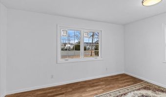 98 Marine Rd, Waretown, NJ 08758