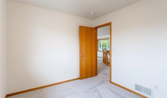13742 Underclift St NW, Andover, MN 55304