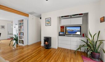 1840 Crestview Dr, Ashland, OR 97520
